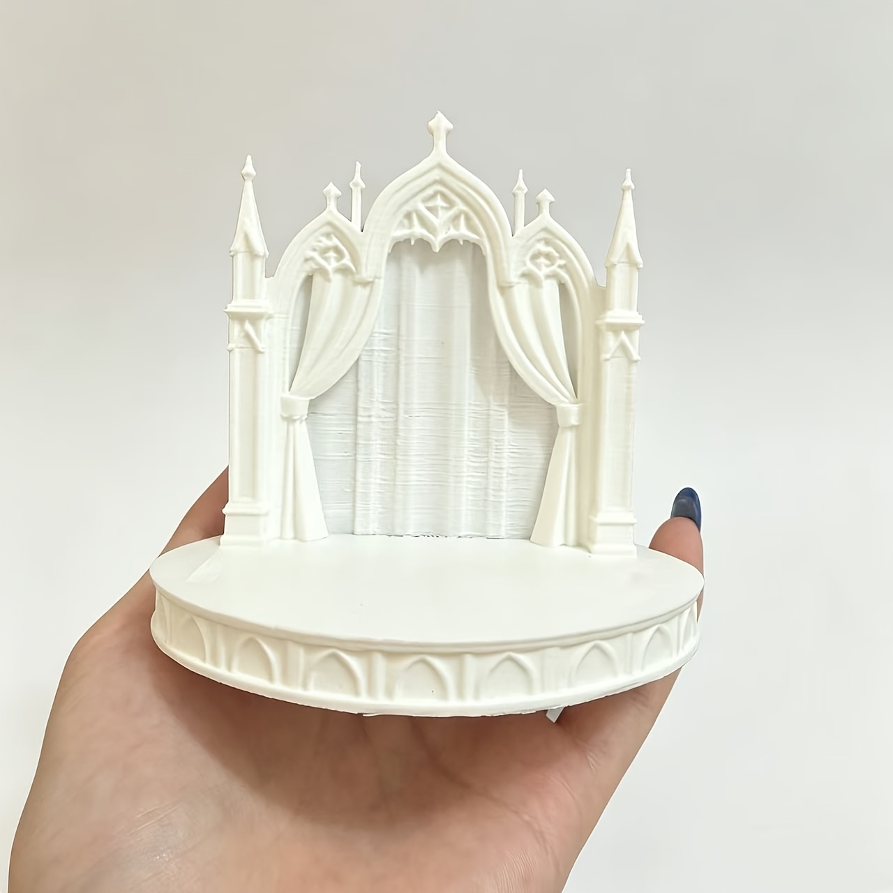 منصة ديوراما قلعة قوطية، مجسما - مراجعة Model Kit In Era وسعره