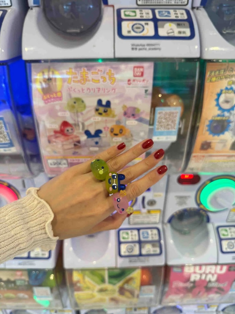 بانداي تماغوتشي حلقة شفافة لطي - مراجعة Bandai Model Tamagotchi وسعره