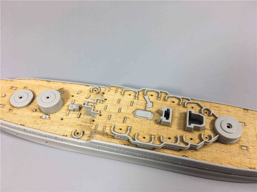 1/700 مقياس سطح خشبي ل HobbyBo - مراجعة Model Kit Uss Arizona وسعره