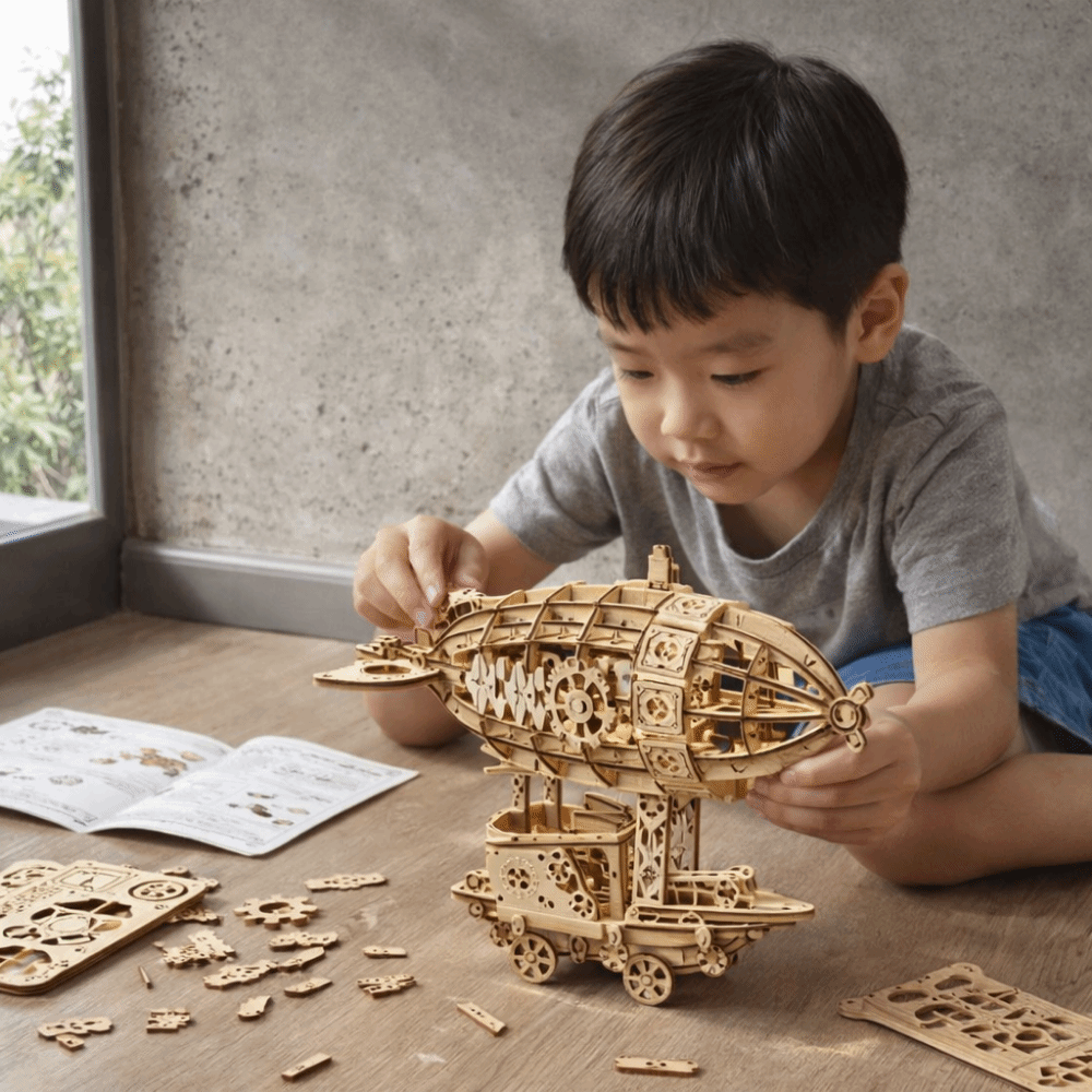 نموذج طائرة خشبية للبناء الميك - مراجعة Model Kit Wood وسعره
