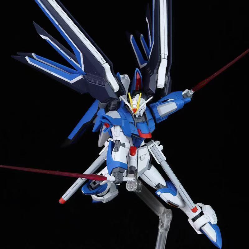 نموذج HG STTS-909 Rising Freed - مراجعة Model Kit Mecha وسعره